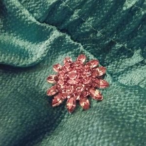 Patent Stamped, Signed Weiss Smokey Rhinestone Brooch